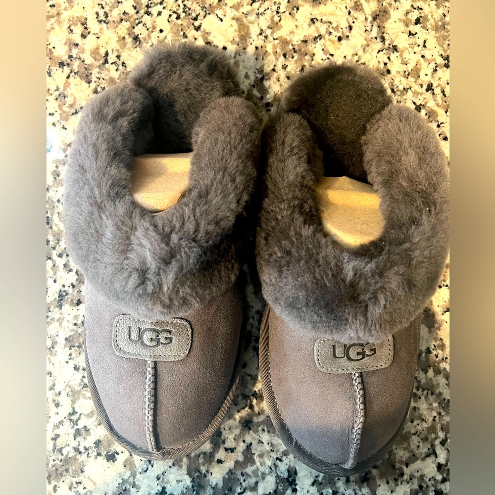 Dark Gray Ugg Slippers. Never worn. Size 9.
